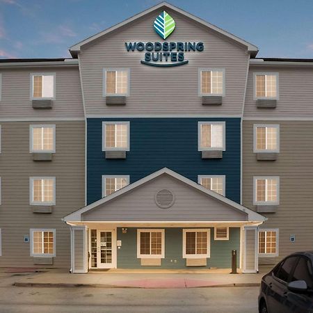 Woodspring Suites Conroe Exterior photo