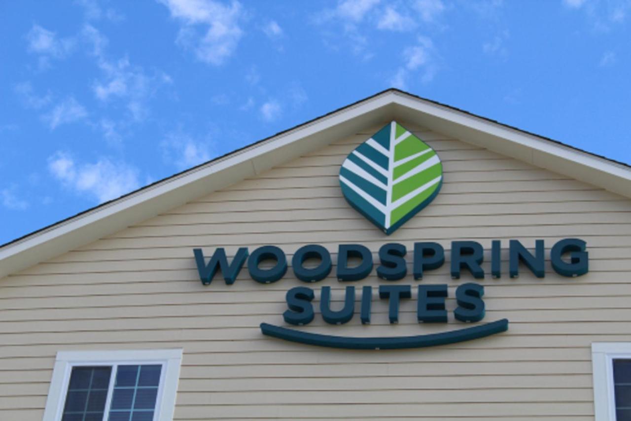 Woodspring Suites Conroe Exterior photo